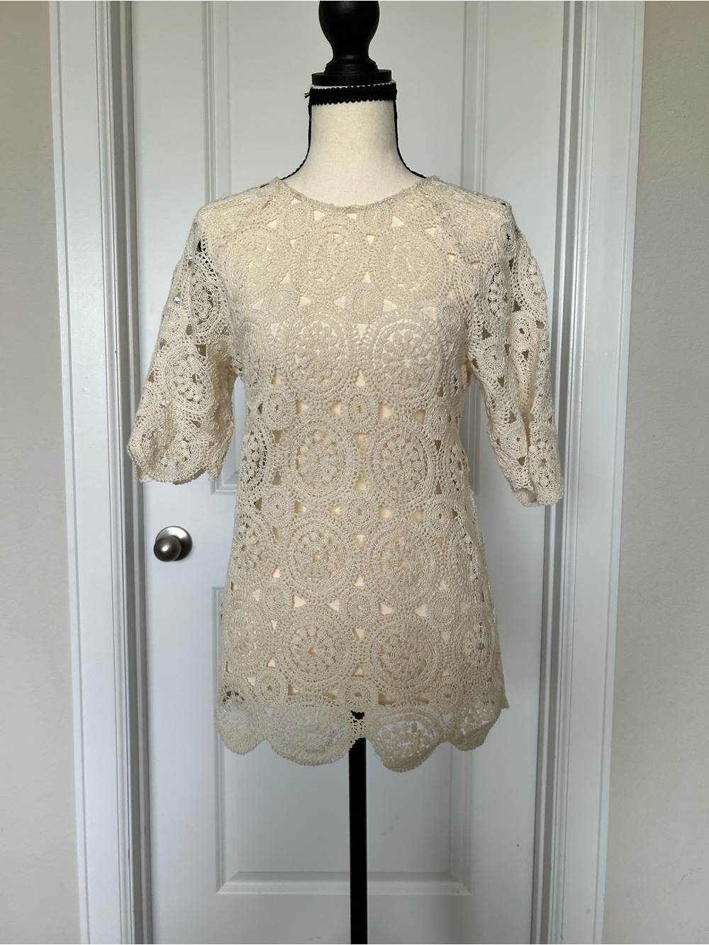 Cream Crochet Lace Short Sleeve Tunic Top
